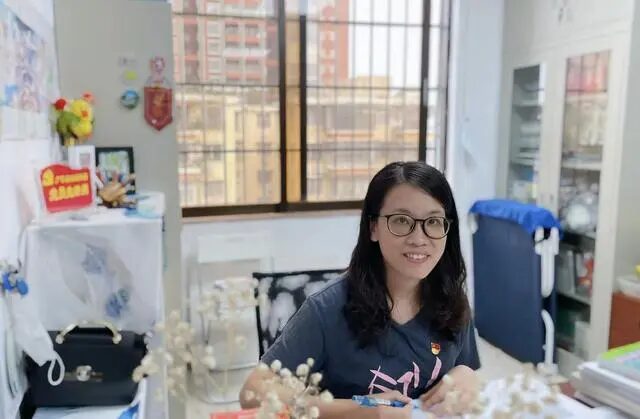 钟蕴华:蹲下去做儿童图书,站起来守岭南文化