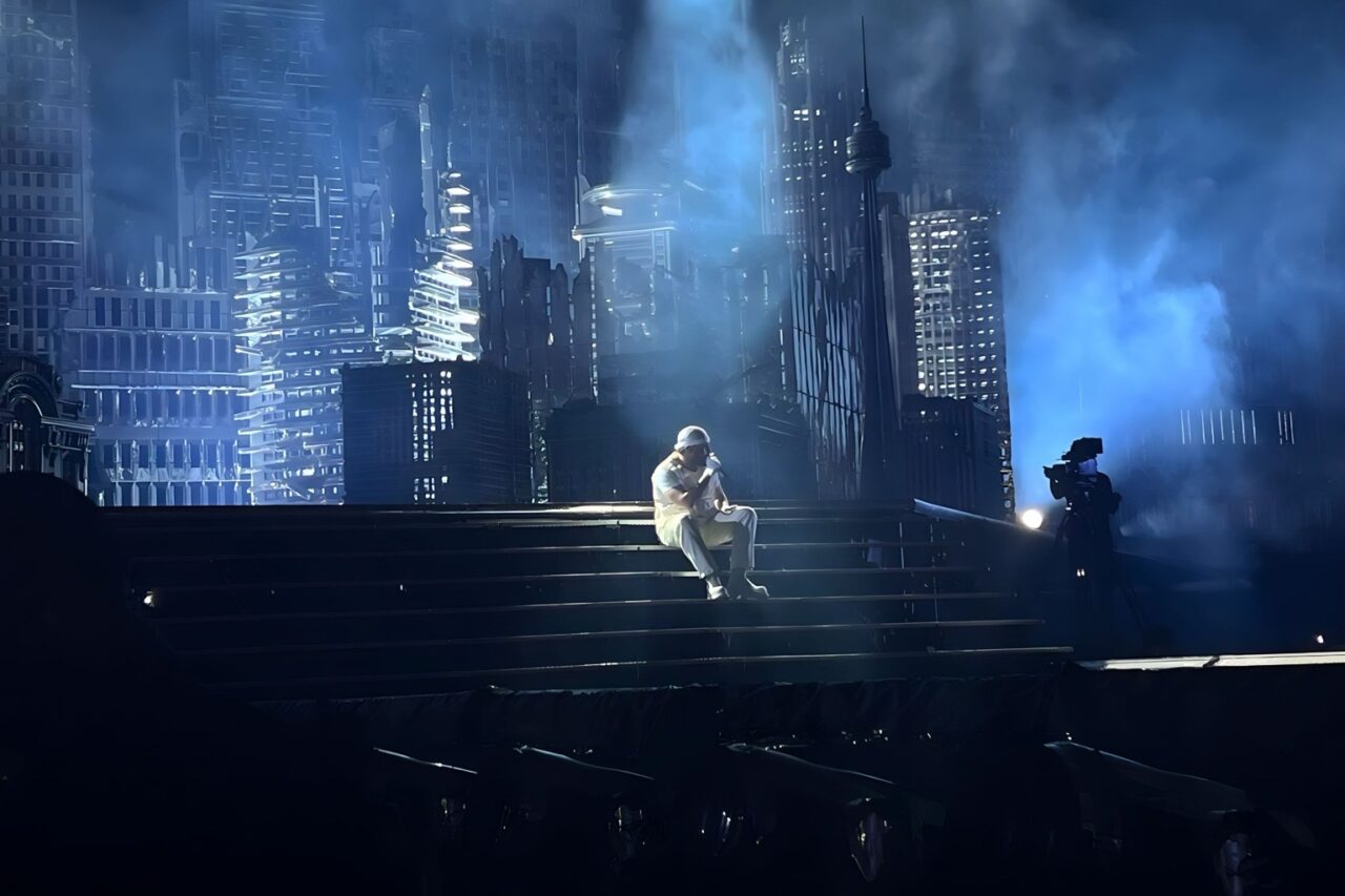 The Weeknd 在 After Hours Til Dawn 巡回演唱会舞台上演出（资料图）