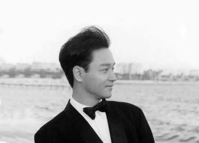 张国荣:谁能代替你地位?