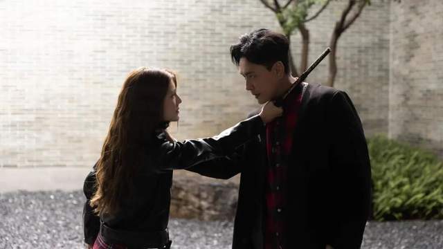 《我和僵尸有个约会？》还是《我和僵尸有个误会！》