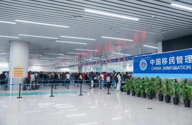 240小时过境免签实施一年，广州入境游热度持续升温