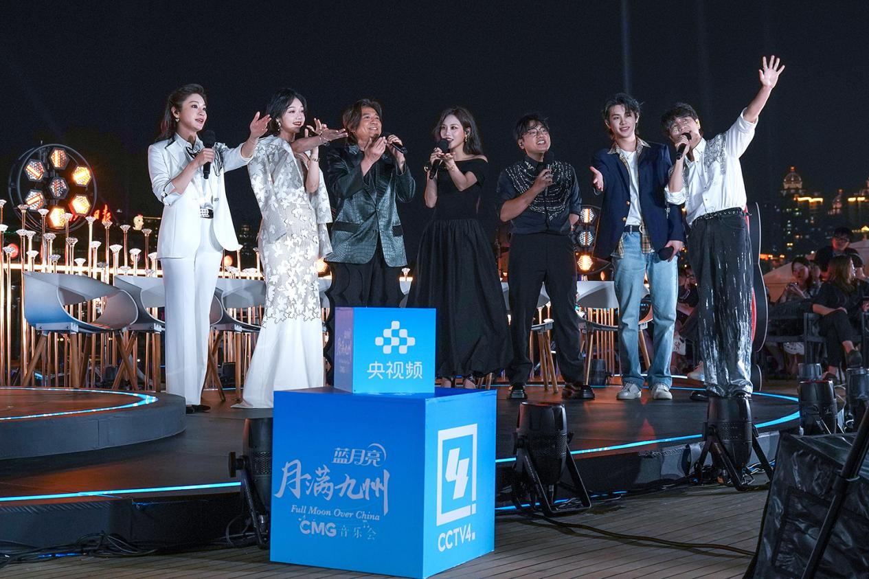 总台音乐会搬到了珠江上!蓝月亮冠名的这场水上盛宴预燃中秋团圆情