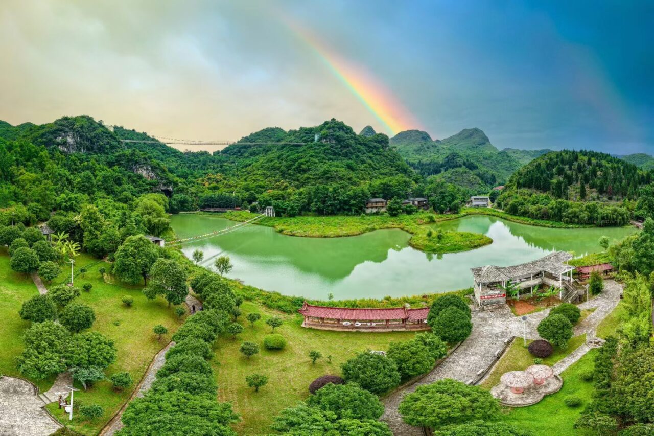 这个夏天,来镇宁吧