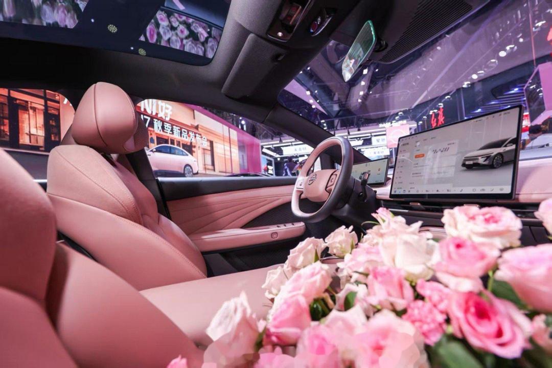 东风日产N7年终福利：推出12月购车政策，合资纯电竞争再升级